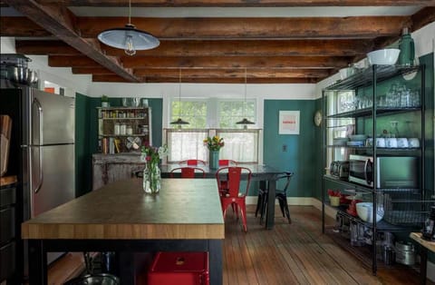 Private Creek and Large Yard at the Coziest Cabin in the Catskills Cabin in Capital District, NY, USA