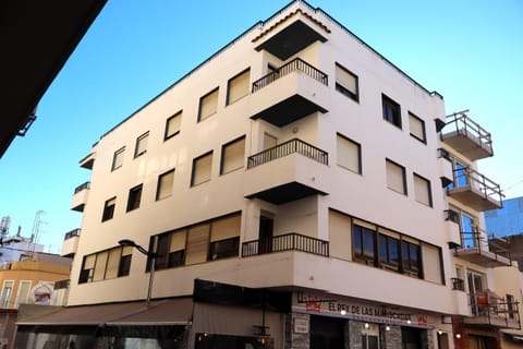 Property building, Facade/entrance, Off site