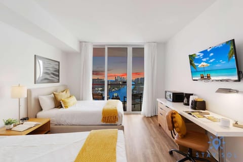 Amazing Studio Near the Beach Inn in Hallandale Beach