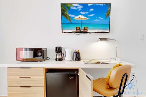 Amazing Studio Near the Beach Inn in Hallandale Beach