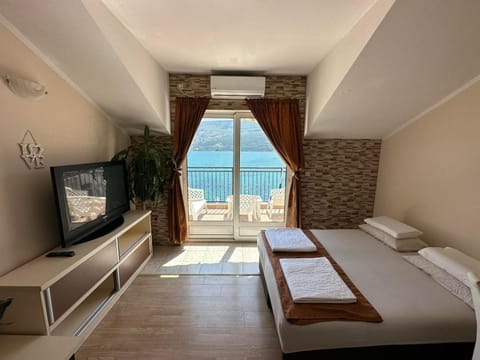 Bedroom, Sea view
