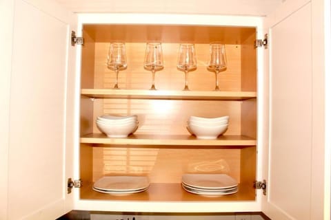 Cheerful 2 bedroom townhouse with indoor fireplace House in Tucker