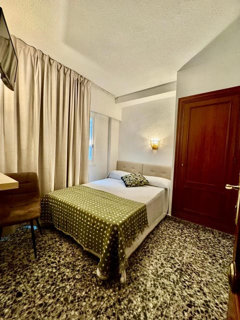 Bed, Decorative detail, Bedroom, room service