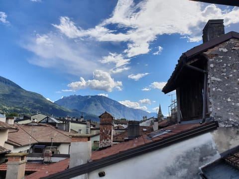 Property building, Nearby landmark, Day, Natural landscape, Mountain view