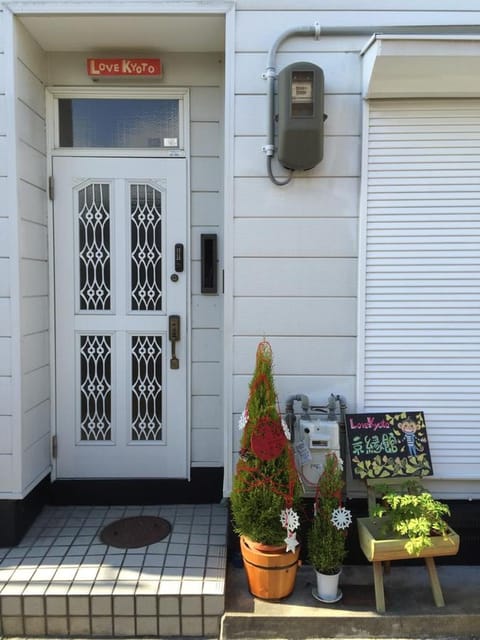 Facade/entrance, Facade/entrance