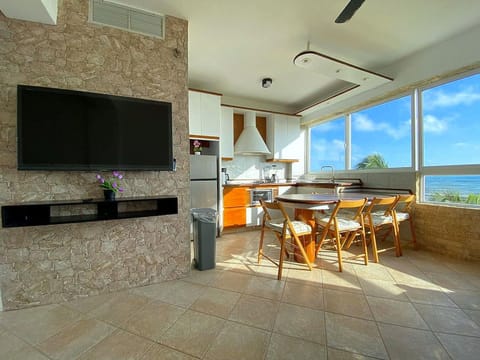 Communal lounge/ TV room, TV and multimedia