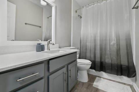 Halsten at Vinings 2106 Spacious 2Bd 15 Bth Apartment in Vinings