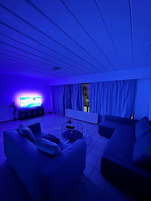 Appartement de Luxe Entièrement Rénové - Proche Aéroport de Bruxelles, Quartier Chic Apartment in Brussels