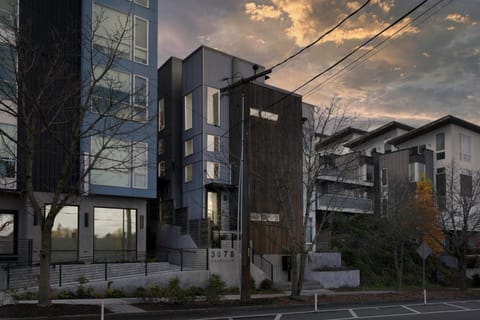 Property building, Street view