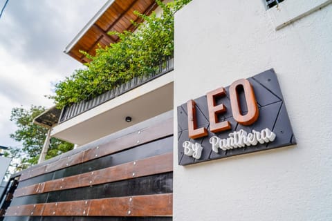 Property building, Property logo or sign
