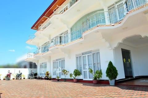 Facade/entrance, Children play ground, Floor plan, Landmark view, Street view