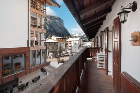 Appartamento Giulia Apartment in Canazei