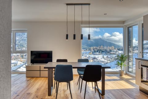 Natural landscape, Kitchen or kitchenette, Dining area