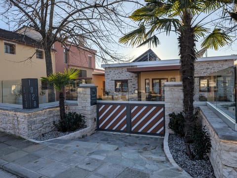 Property building, Day