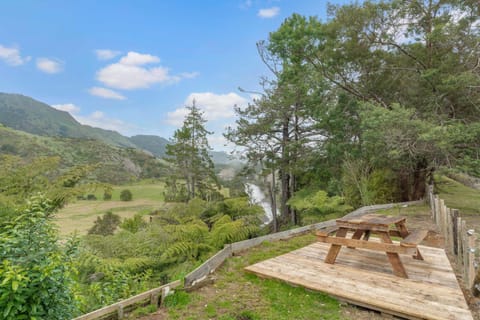 Natural landscape, Balcony/Terrace, Lake view, Mountain view, River view