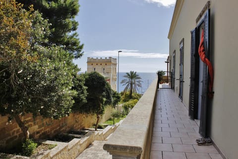 Property building, Facade/entrance, Sea view