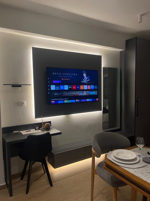 TV and multimedia, Dining area