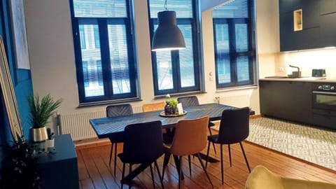 Dining area, kitchen