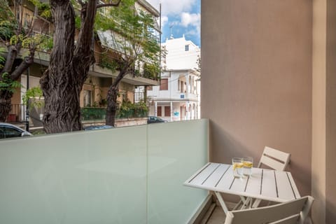 Property building, Day, View (from property/room), Balcony/Terrace, Balcony/Terrace, City view, Location, Quiet street view