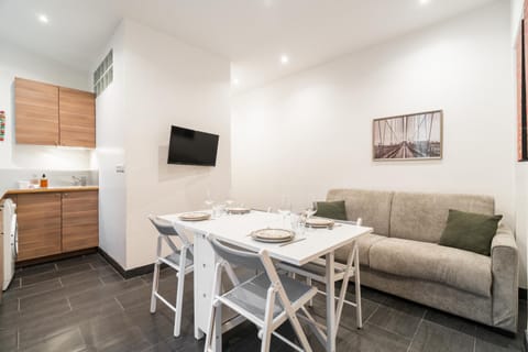 Appartement cosy à 2 min de Paris 16 ème Apartment in Issy-les-Moulineaux