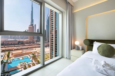 Photo of the whole room, City view