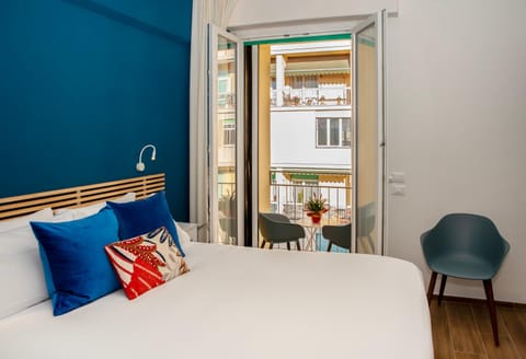 Bed, View (from property/room), Living room, Photo of the whole room, Bedroom