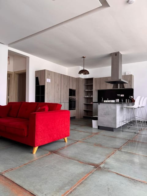 Kitchen or kitchenette, Dining area, dishwasher, oven, stove