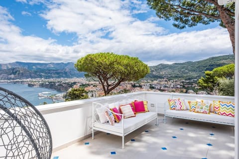 Day, Natural landscape, Solarium, View (from property/room), Balcony/Terrace, Mountain view, Sea view