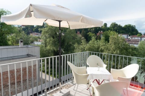 Balcony/Terrace, Balcony/Terrace