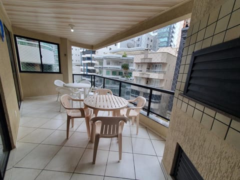 View (from property/room), Balcony/Terrace, Seating area, Dining area