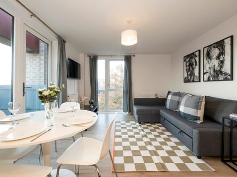 TV and multimedia, Living room, Other, Seating area, Dining area