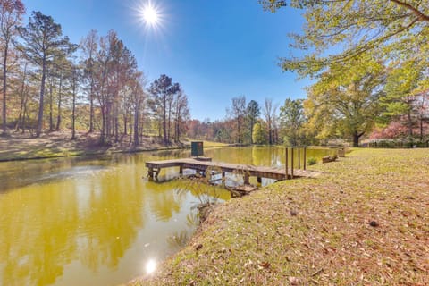 Cabin with Catch and Release Pond in Hueytown! Cabin in Bessemer