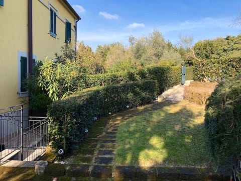 N198 - Numana, nuovo trilocale con giardino e piscina Apartment in Numana