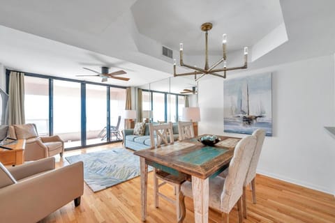 Crescent Beach Club 19C House in Sand Key