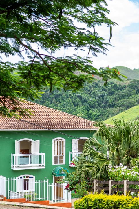 Property building, Spring, Day, Natural landscape, Garden, Garden view, Mountain view