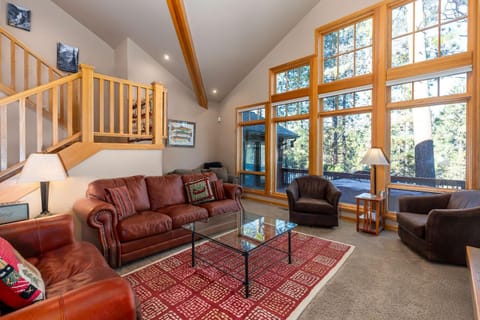 Sunriver Riverfront Escape Spacious 4 Bedroom Home with River Access and Pet-Friendly Features House in Three Rivers