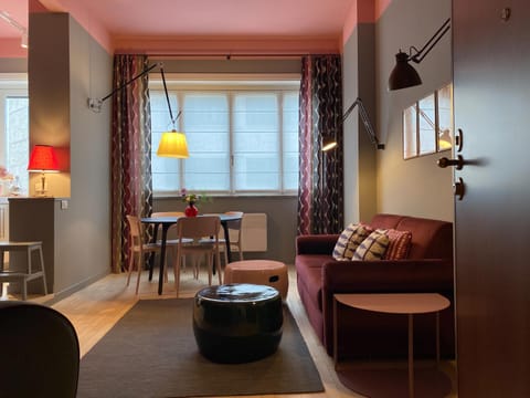 Living room, Dining area
