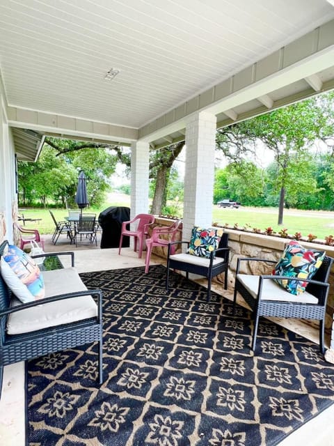 Lake Life Lodge Cottage by Belton Lake House in Temple