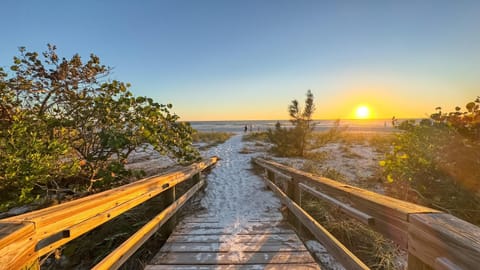 Luna Sea - 107 House in Anna Maria Island