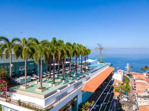 Natural landscape, Pool view, Sea view, Swimming pool