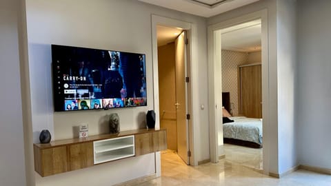 TV and multimedia, Photo of the whole room