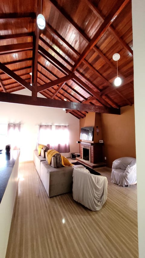Communal lounge/ TV room, TV and multimedia, Living room, Seating area