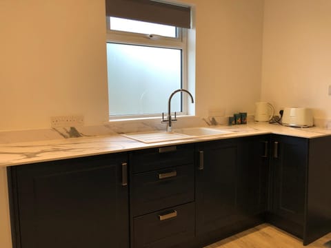 Coffee/tea facilities, Kitchen or kitchenette