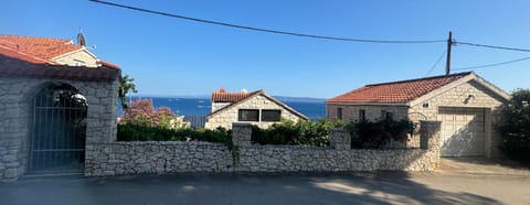 Apartments Villa Suzana Including Private Pool Vacation rental in Selca, Brač