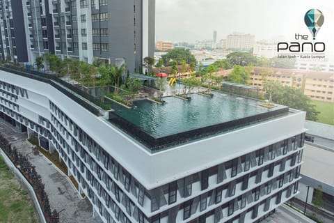 Property building, Day, Bird's eye view, City view, Pool view, Swimming pool, Swimming pool
