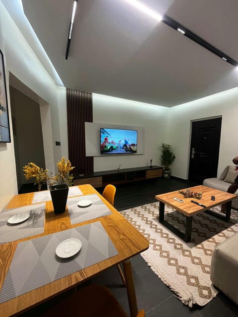 Living room, Seating area, Evening entertainment