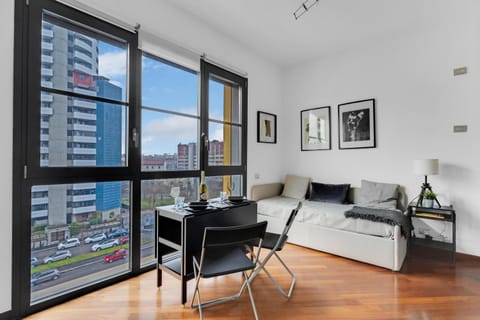 Dining area, City view