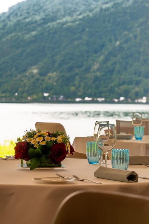 Natural landscape, Dining area, Food, Lake view, Mountain view