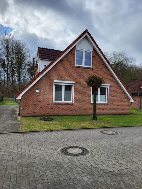 Property building, Street view