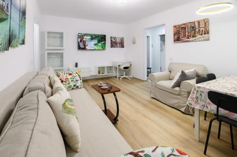 Communal lounge/ TV room, Seating area